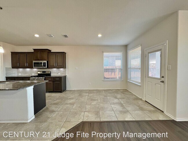 Building Photo - 4 br, 2 bath House - 5216 Sugarcane Lane