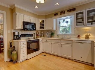 Foto del edificio - 908 Welsh Ln