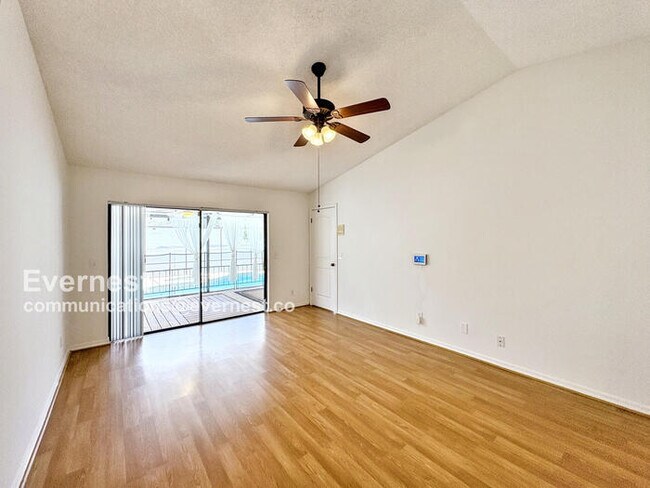 Foto del edificio - 2604 Sablewood Dr