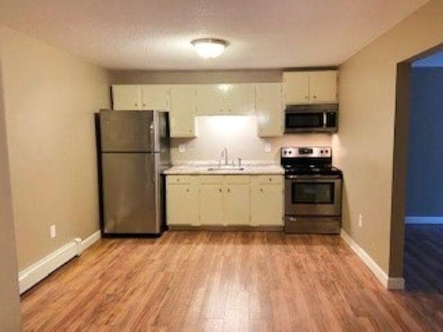 Foto del edificio - 1375 Bodwell Rd