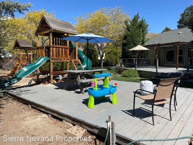 Building Photo - 4 br, 2.5 bath House - 270 Moonshine Cir