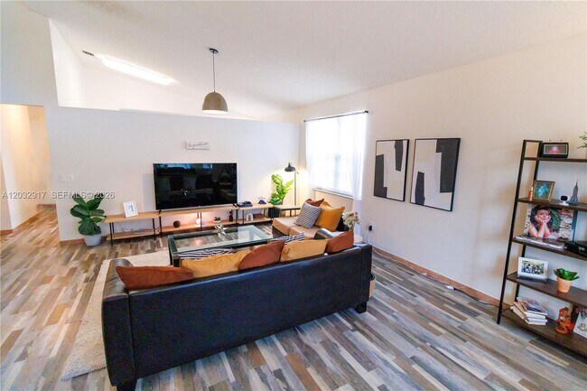 Foto del edificio - 251 NW 151st Ave