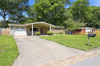 Building Photo - 1210 Santeetlah Ave