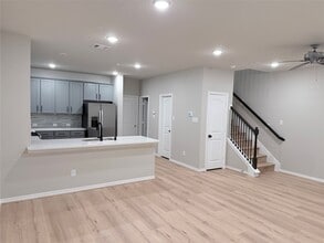 Building Photo - 2830 Scanlan Mdw