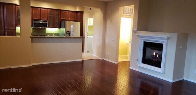Building Photo - 2 br, 2.5 bath Condo - 4 Via Montisi