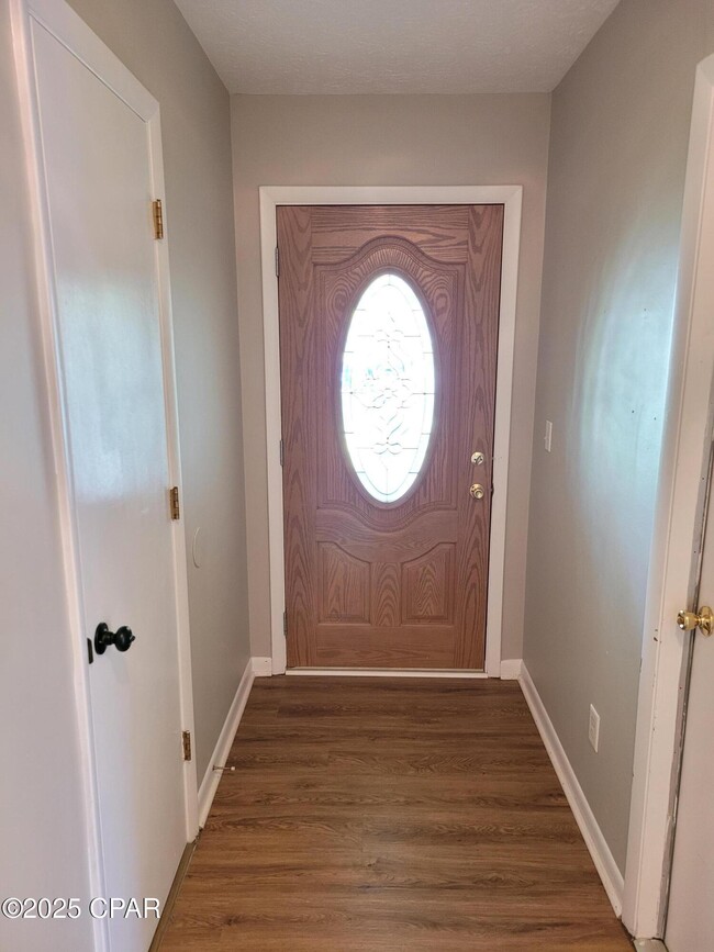 Building Photo - 1425 S Gay Ave