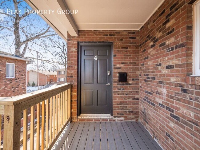 Foto del edificio - 620 Riverview Dr