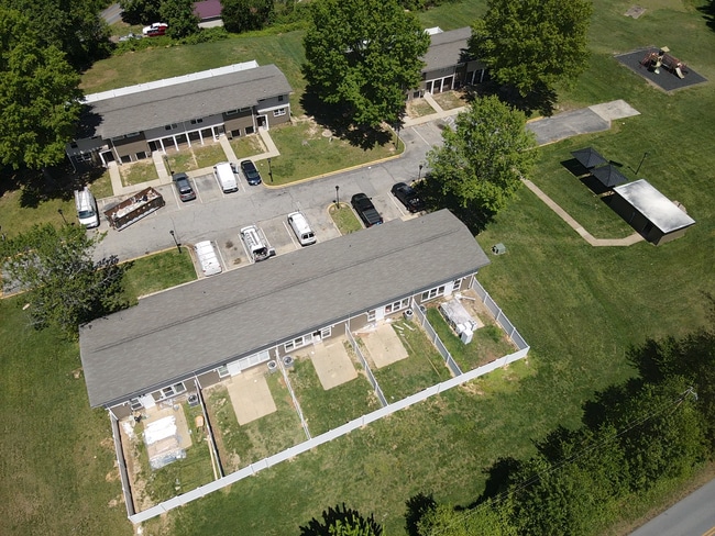 Building Photo - 2050 Nike Dr
