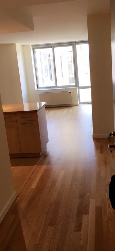 12th floor view with high ceiling - 27 Barker Ave