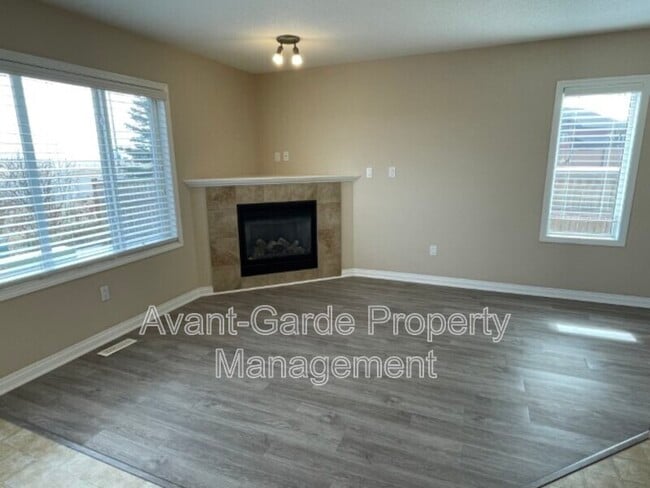 Building Photo - 100 Graywood Mews