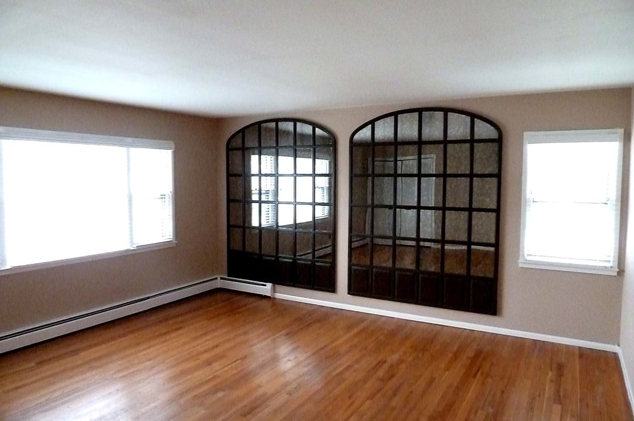 Primary Photo - 224 Edgewood Ave
