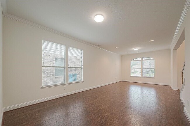 Foto del edificio - 4419 Matagorda Lakes Dr