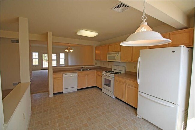 Building Photo - 144 Merlin Dr