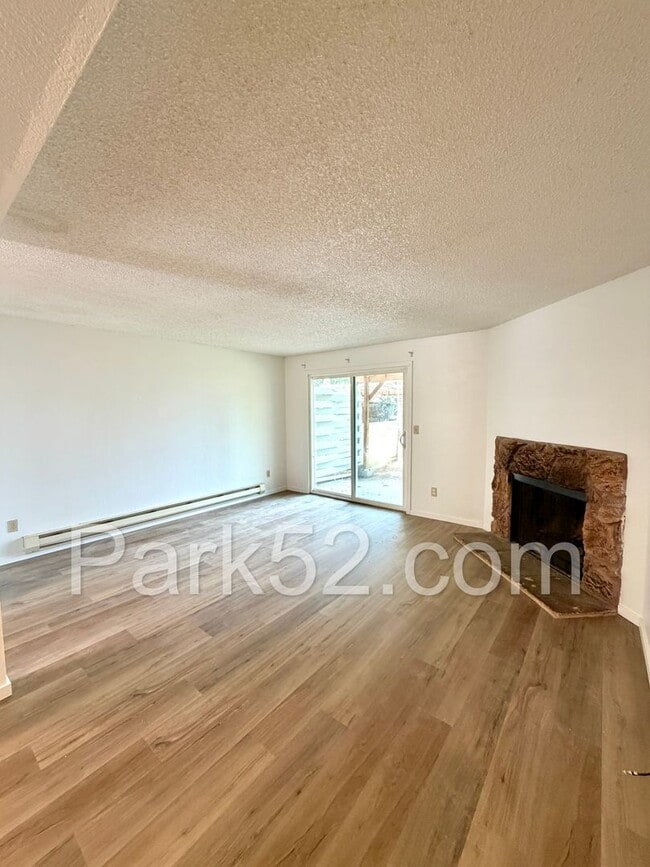 Building Photo - 9421 43rd St Ct W