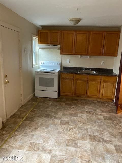Building Photo - 5 br, 2 bath Townhome - Truman St
