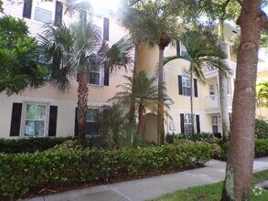Building Photo - 275 Murcia Dr