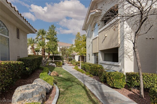 Foto del edificio - 10109 Jacob Pl