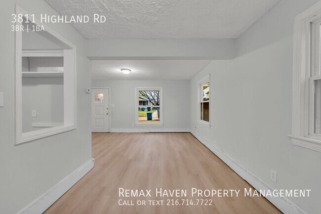 Foto del edificio - 3811 Highland Rd