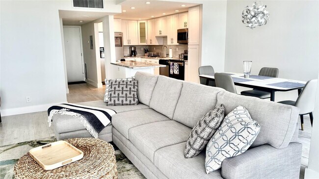 Foto del edificio - 531 N Ocean Blvd