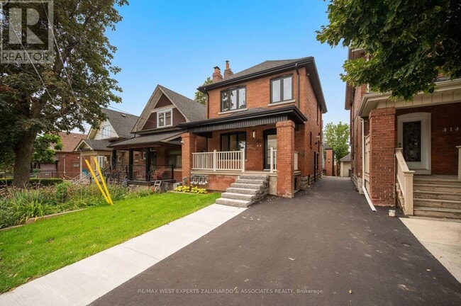Photo du bâtiment - 412 Glenholme Ave