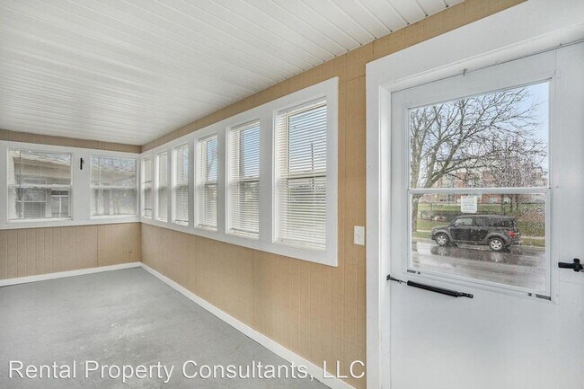 Building Photo - 3 br, 1.5 bath House - 350 Delaware St SE