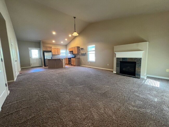 Building Photo - Single level home in NE Bend off Cooley!
