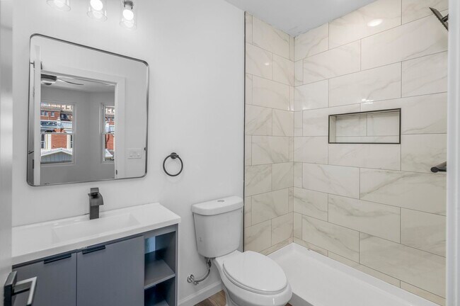 on suite bathroom - 5318 Walton Ave