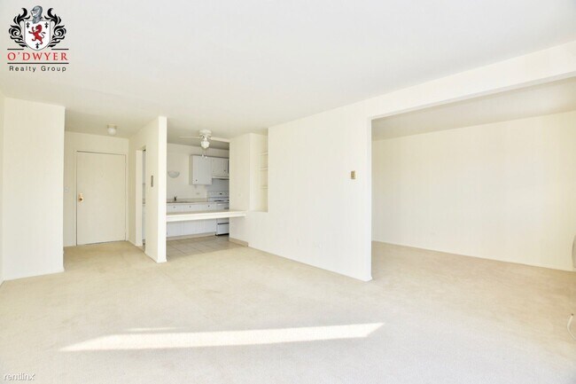 Building Photo - 1 br, 1 bath Apartment - 906 Ridge Sq Apt 318