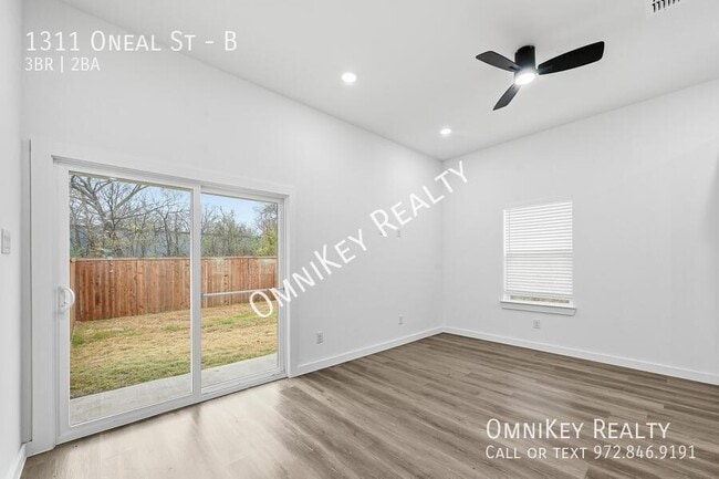 Building Photo - 1311 Oneal St