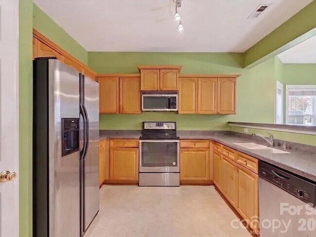 Foto del edificio - Lease OR Lease to Own