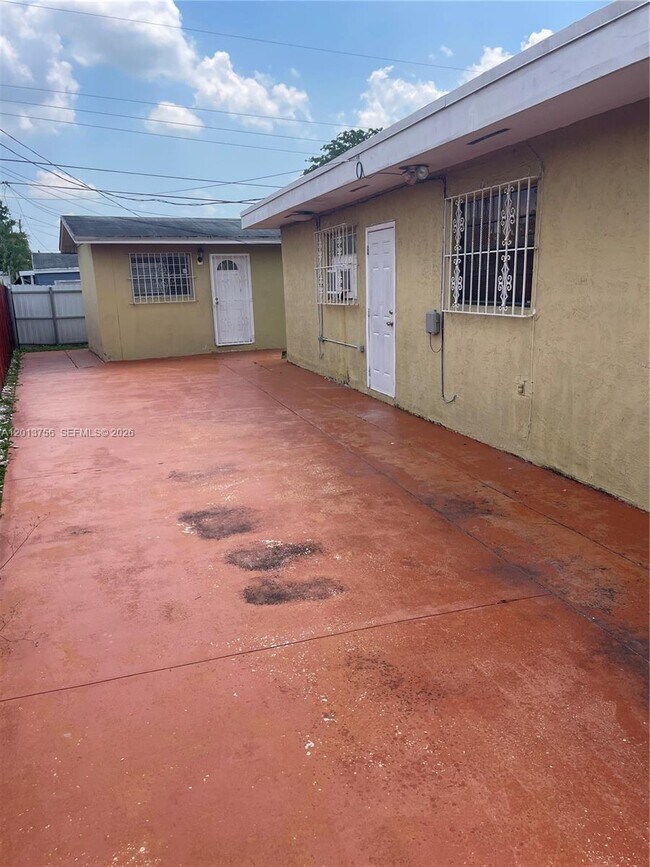 Foto del edificio - 4115 SW 108th Ave