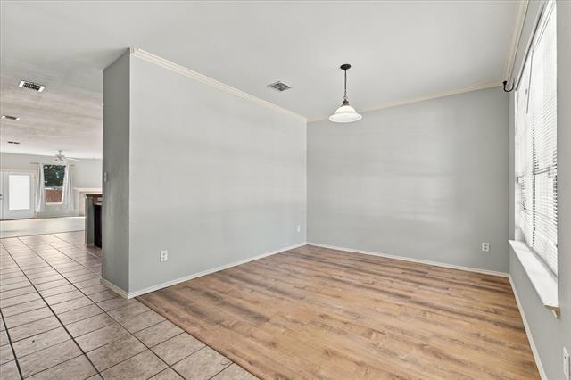 Foto del edificio - 5813 Touchstone Dr