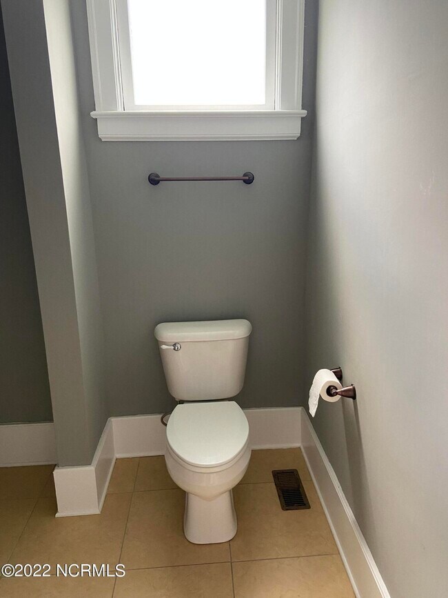 Foto del edificio - 23 Colonial Dr