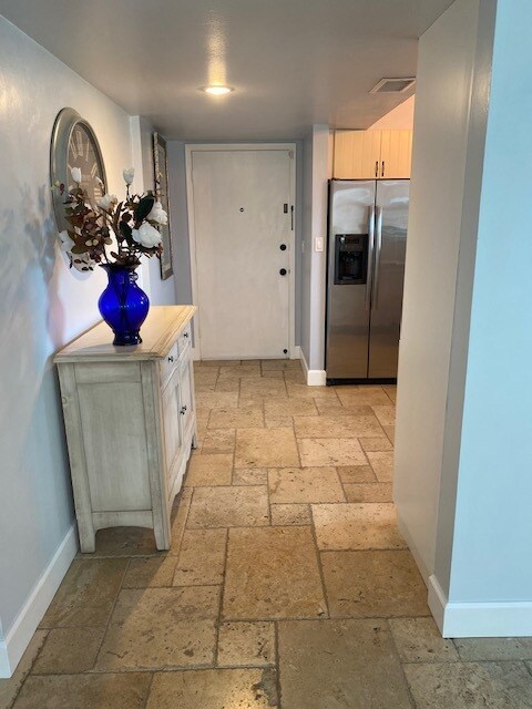 Foto del edificio - 53 High Point Cir W