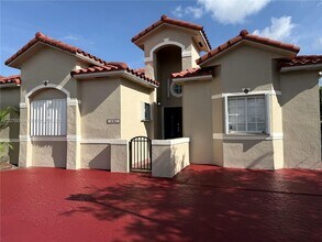 Building Photo - 15957 SW 54th Terrace