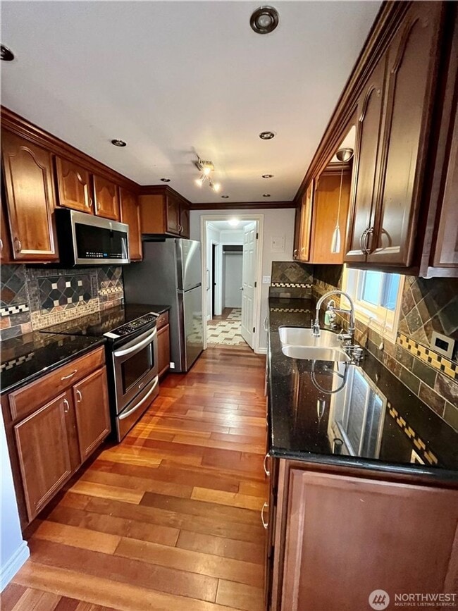 Building Photo - 4bd/1.75ba Renton Home