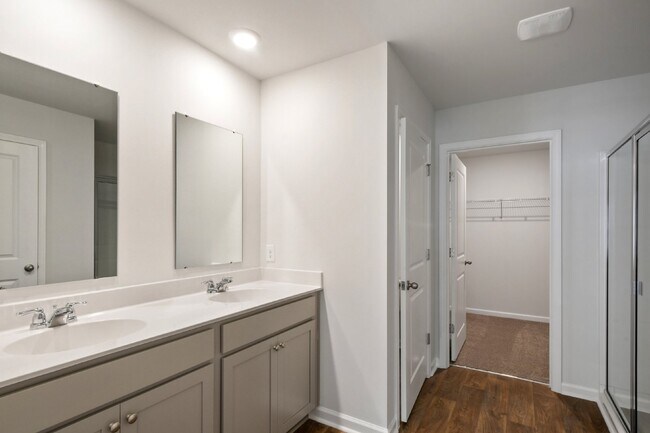 Building Photo - Stunning 4-Bedroom Rental Home with 2.5 Ba...