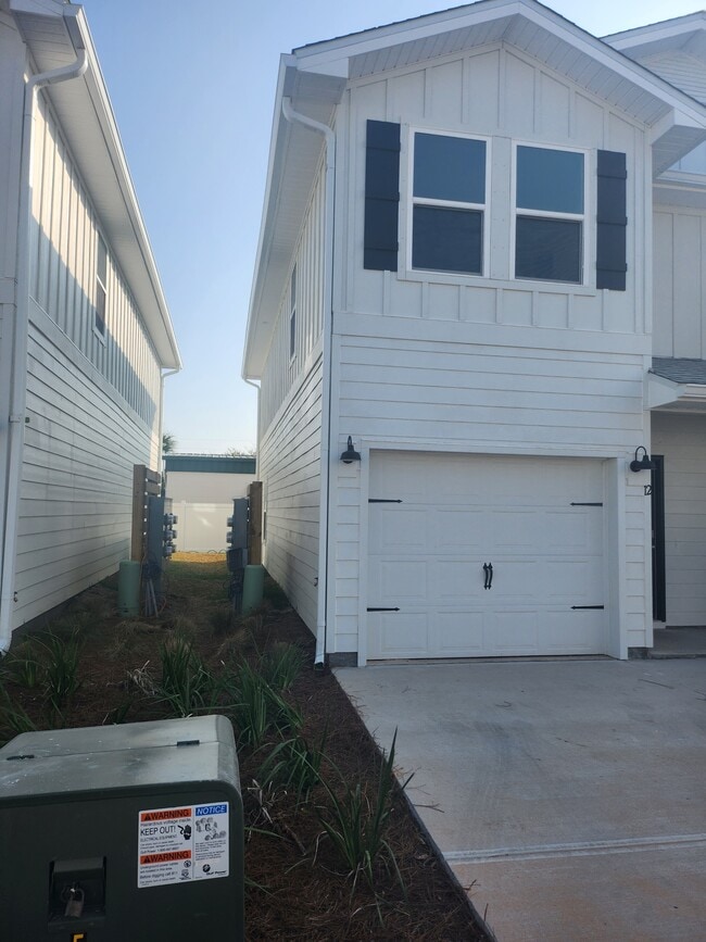 Foto del edificio - 12 Redbird Lp