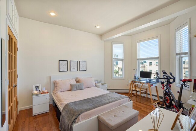 Building Photo - 2614 Palisade Ave