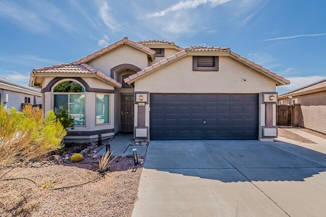 4 bed, 2 bath home in Peoria - 4 bed, 2 bath home in Peoria