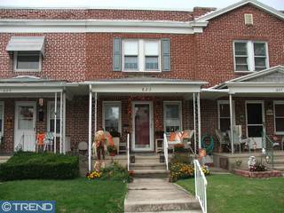 Primary Photo - 825 Delta Ave