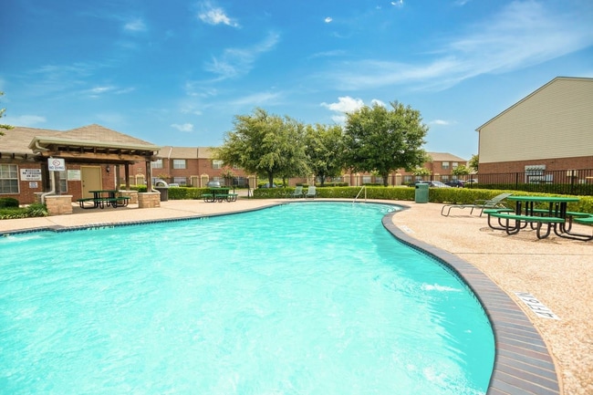 Building Photo - Heather Lane & Tiffany Square Apartments