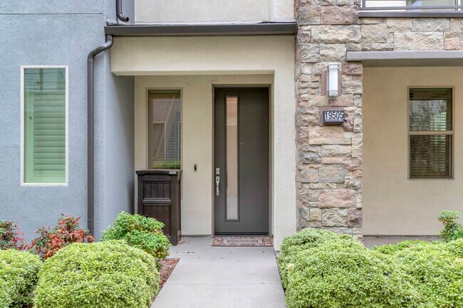 Foto del edificio - 19505 Herringbone Dr