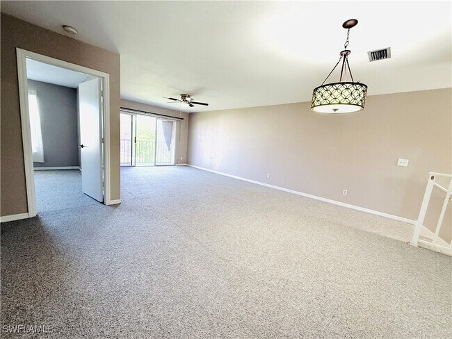 Building Photo - 1590 Trafalgar Ln