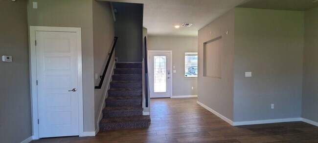 Building Photo - 12065 Mesquite River Dr