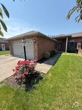 Building Photo - 74 Homestead Dr