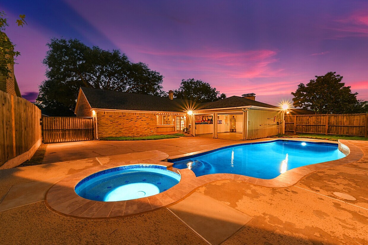 Foto principal - 215 Gentilly Dr