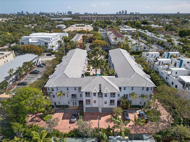 Foto del edificio - 2725 NE 8th Ave