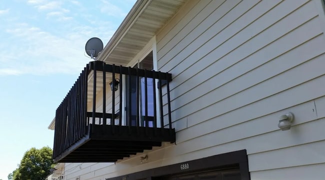 Foto del edificio - 2 bedroom condo with central air