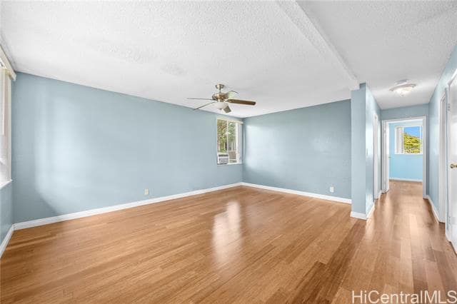 Building Photo - 95-658-658 Hanile St